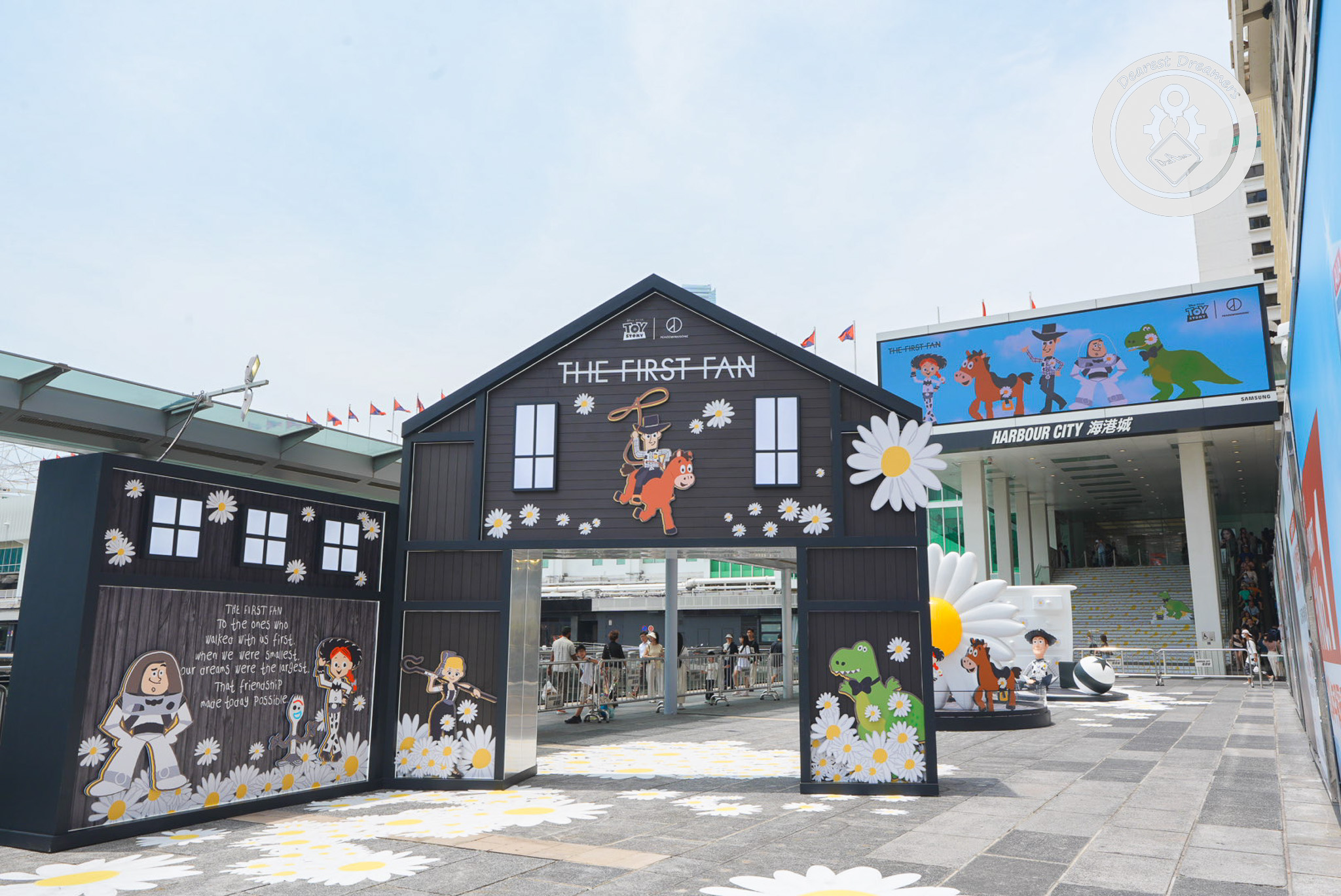 《反斗奇兵》| PEACEMINUSONE: THE FIRST FAN」登陸海港城 多款限定商品及打卡熱點